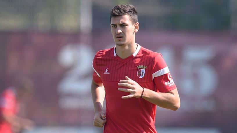 Rosic a caminho do Nacional