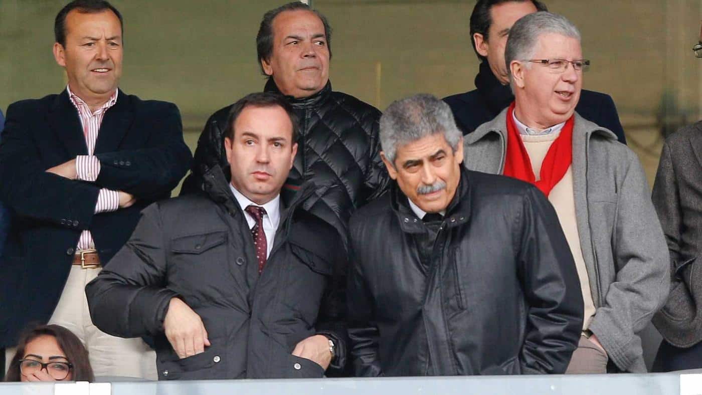 Árbitros pedem castigos para Salvador, Vieira e Abel