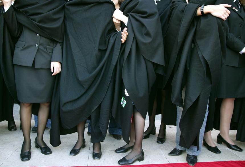 Universidades e politécnicos deram mais diplomas em 2016/17