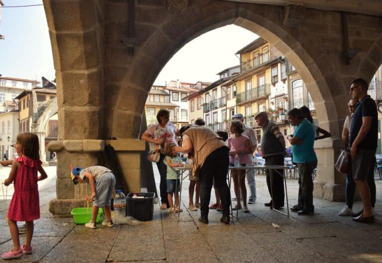 “Ciência na Praça” ocupa centro histórico de Guimarães