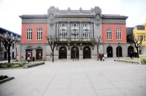 Theatro Circo com "programa para todos"