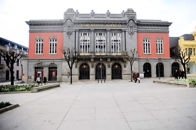 Theatro Circo com "programa para todos"