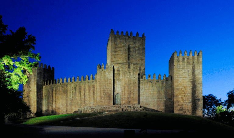 Taxa turística em Guimarães "fora de agenda"