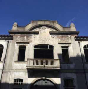 As vozes contra venda da Confiança