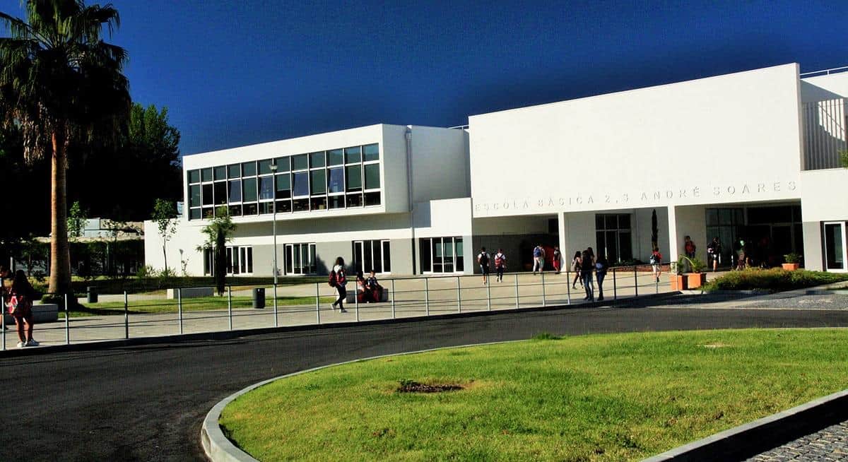 Escolas André Soares e secundária Carlos Amarante sem aulas