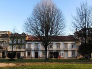 Casa do Professor vai a eleições este sábado