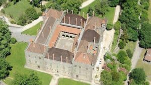 UM estuda história do edifício do Paço dos Duques