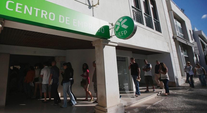 Taxa de desemprego em 2018 diminuiu para 7%