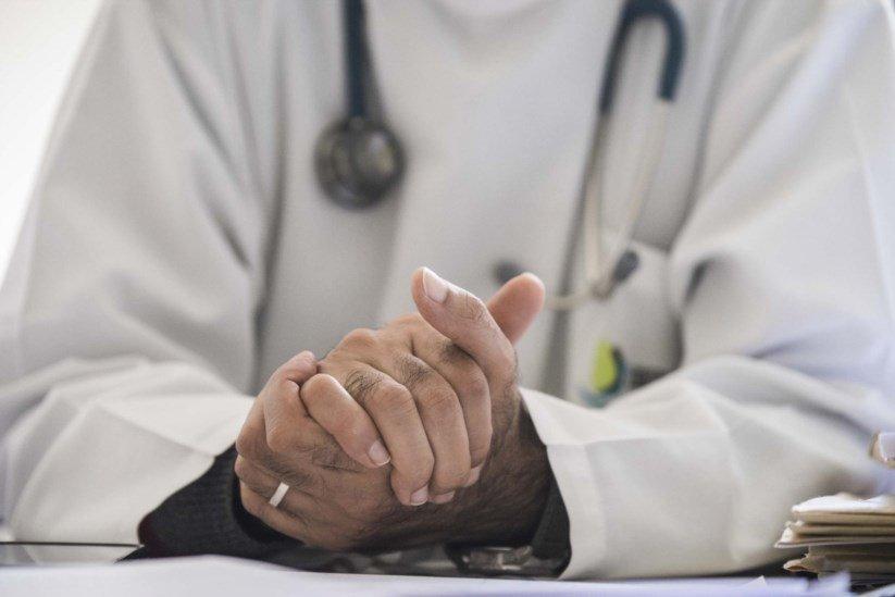 Falta de médicos pode ser resolvida com voluntários