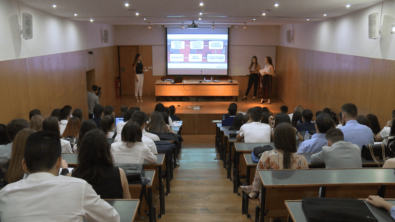 DST garante seis postos de trabalho a alunos de Gestão