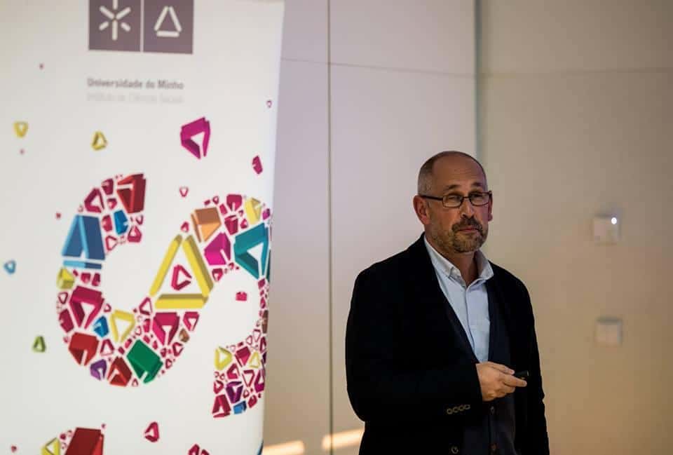 Eurodeputados continuam muito afastados dos eleitores