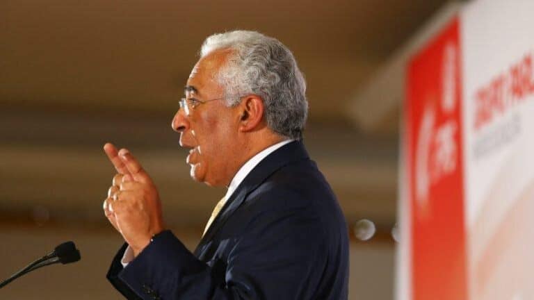 Costa admite aumentos na função pública em 2019