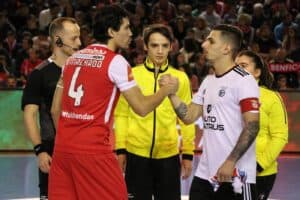 SLB "é muito forte" mas podemos "ultrapassar"