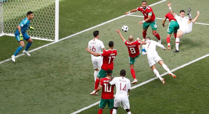 Portugal vence por 1-0 e está mais perto dos oitavos